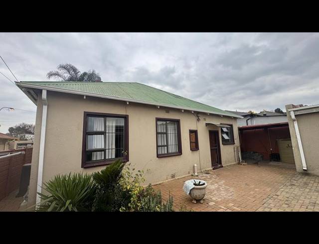 3 BEDROOM HOUSE FOR SALE IN KENSINGTON